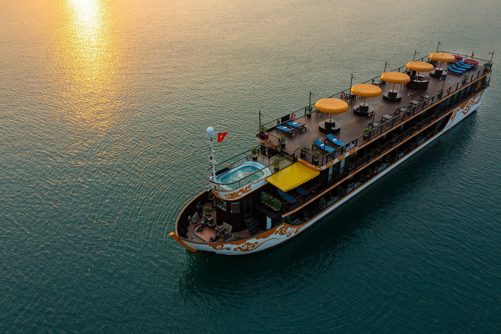 Overnight cruise