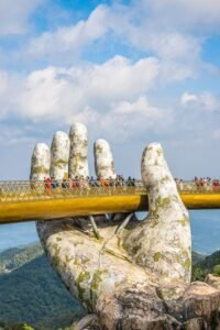 Da Nang, Golden Hands Bridge